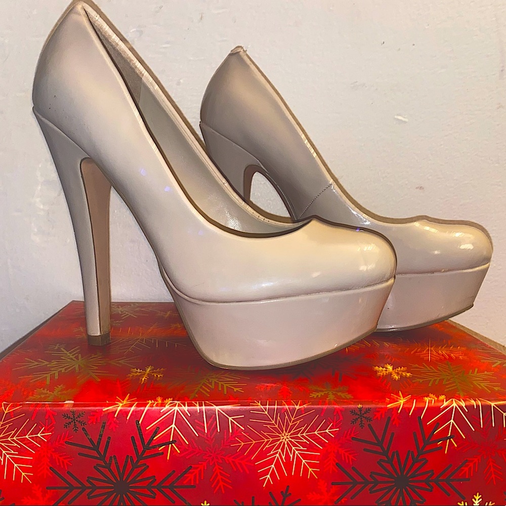 Size 7.5 Creamy coloured Platform heels from G by Guess